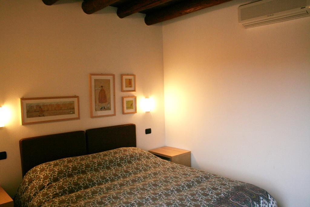 Agriturismo Nicobresaola ซอมมาคัมปาญา ภายนอก รูปภาพ